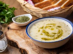 Bela čorba, supa, kuvano jelo, posno