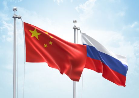 Ruska i kineska zastava
