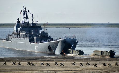 Ruski vojni brod, amfibijski brod