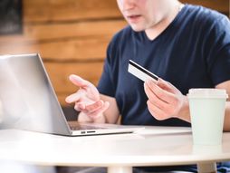 Kreditna kartica onlajn online kupovina problem