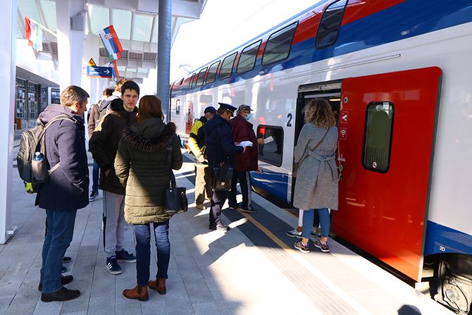 Voz za Novi Sad Soko brzi voz