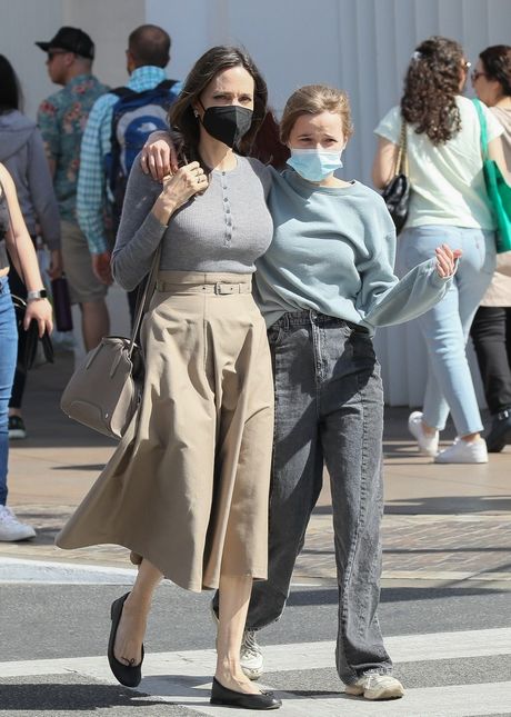 Anđelina Džoli Angelina Jolie ćerka Shiloh Anđelina Džoli Angelina Jolie ćerka Shiloh