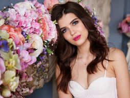 Proleće, cveće, horoskop, zodijak, astrologija, devojka, žena