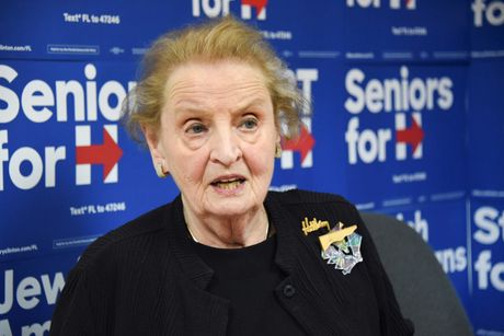Medlin Olbrajt, Madeleine Albright