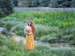 Proleće, cveće, horoskop, zodijak, astrologija, devojka, žena