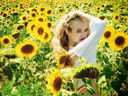 Proleće, cveće, horoskop, zodijak, astrologija, devojka, žena