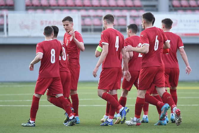 Mlada fudbalska reprezentacija Srbije