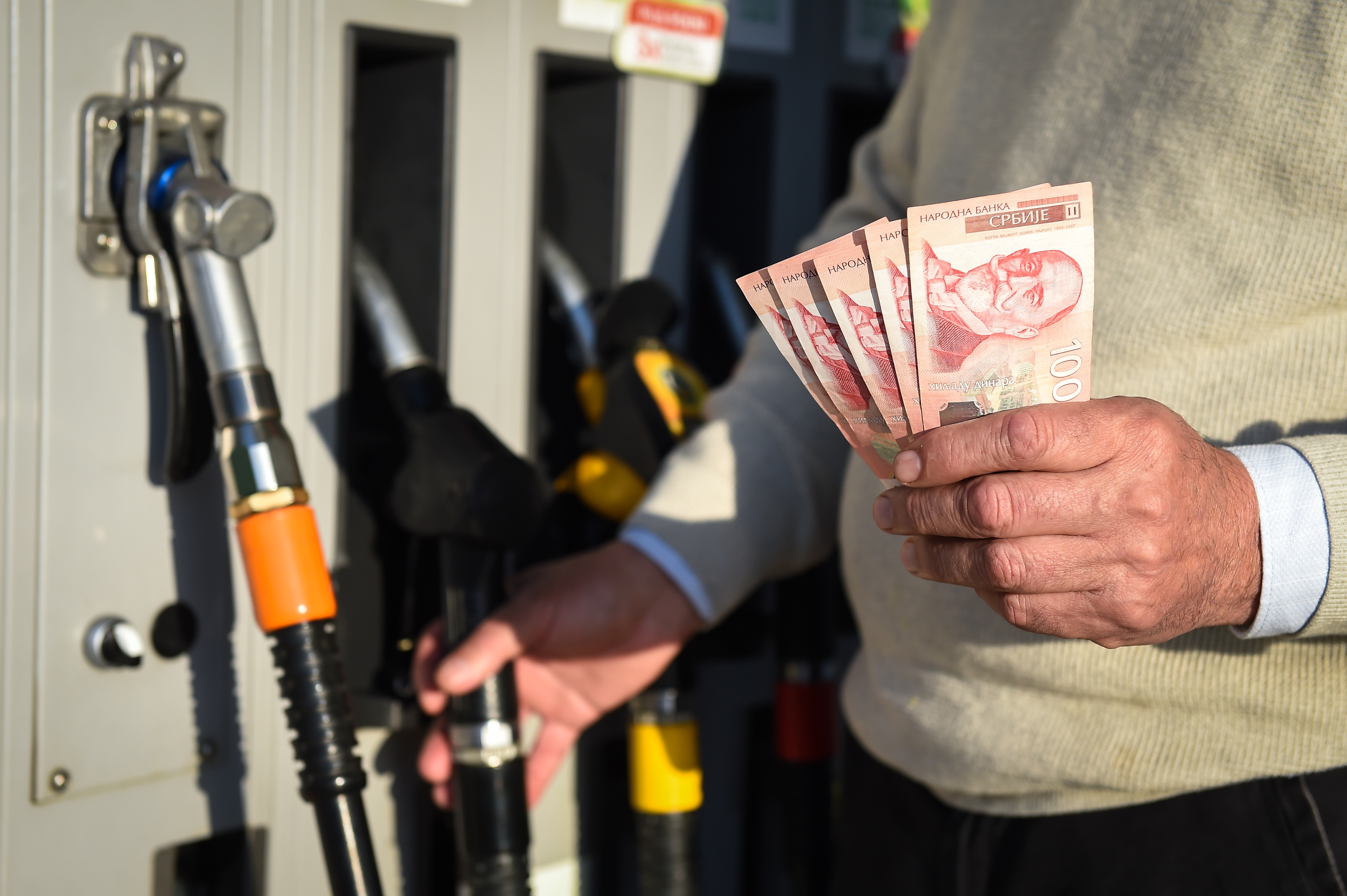 HOĆE LI GORIVO U SRBIJI DANAS POSKUPETI ILI POJEFTINITI?