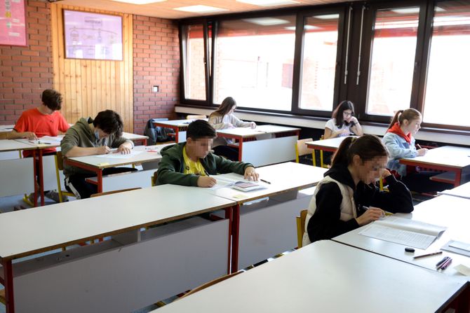 učenici, škola, test prijemni ispit TIMSS22 TESTIRANJE