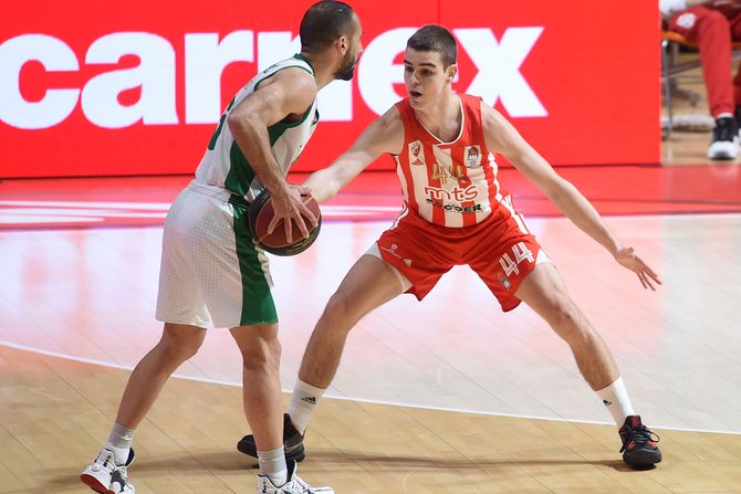 Nikola Topić debitovao za seniorski tim Crvene zvezde