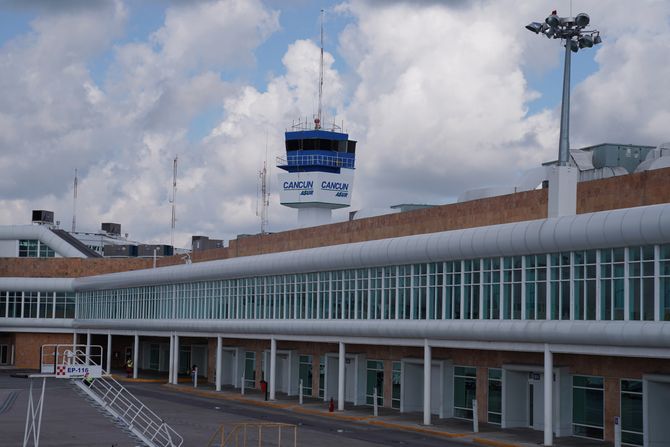 Meksiko, Kankun aerodrom. Cancun International Airport Mexico