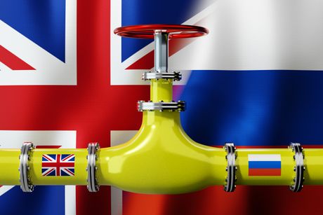 Gas Britanija Rusija zastave