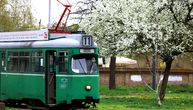 Tramvaj zvani konfuzija: Linija 11 za neke je premija, a za druge zamka, pola ljudi ustane na jednoj skretnici
