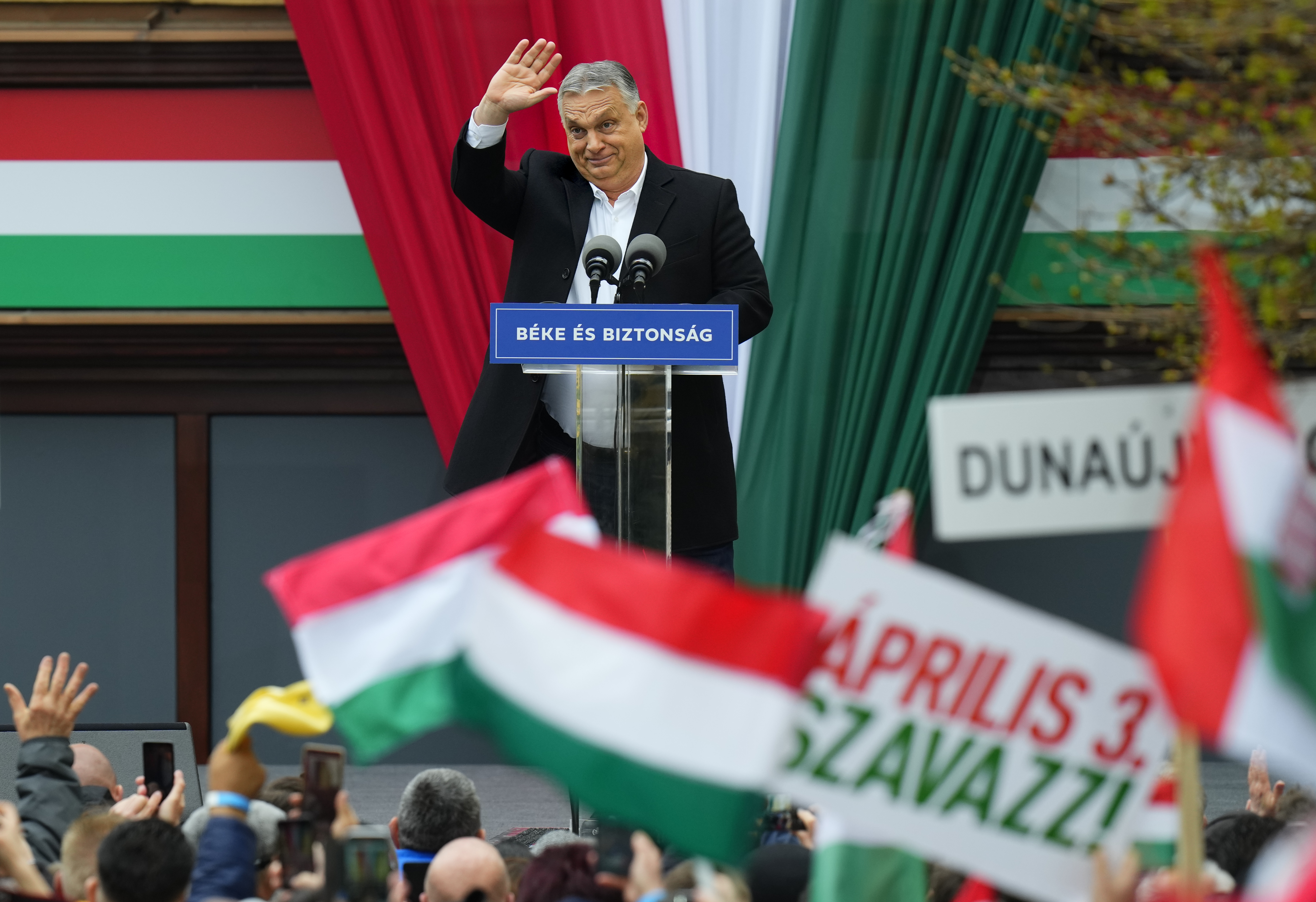 Tužilaštvo pretreslo servere Orbanove stranke Fides, partija tvrdi da je reč o presedanu