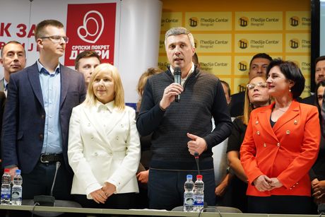 Izbori 2022 štab noć Boško Obradović