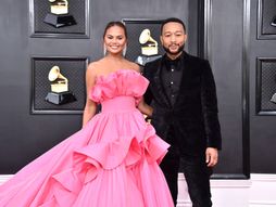 Chrissy Teigen, Krisi Tajgen, 64th Annual Grammy Awards - Arrivals