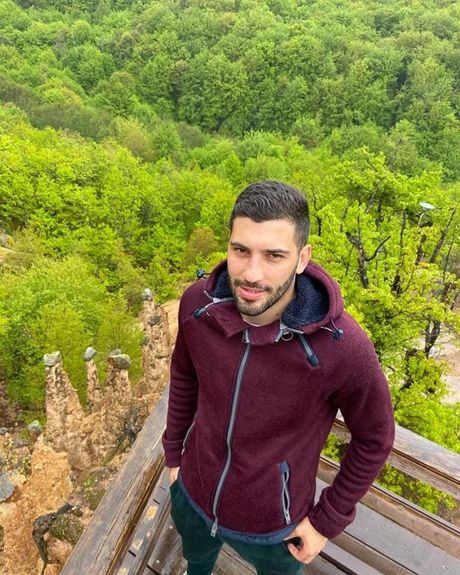 Nikola Anđelić Nikola Anđelić