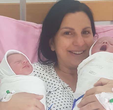 Opšta bolnica Prim. dr. Abdulah Nakaš, četiri para blizanaca, Azra Bašić, Azra Đendušić Opšta bolnica Prim. dr. Abdulah Nakaš, četiri para blizanaca, Azra Bašić, Azra Đendušić