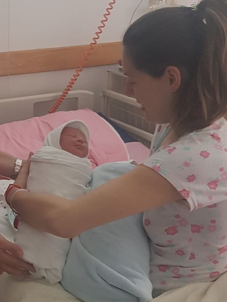 Opšta bolnica Prim. dr. Abdulah Nakaš, četiri para blizanaca, Azra Bašić, Azra Đendušić Opšta bolnica Prim. dr. Abdulah Nakaš, četiri para blizanaca, Azra Bašić, Azra Đendušić