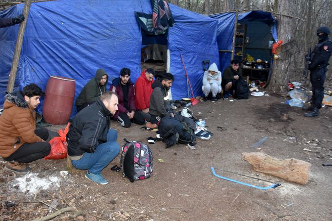 Subotica, kampovi, migranti, policija