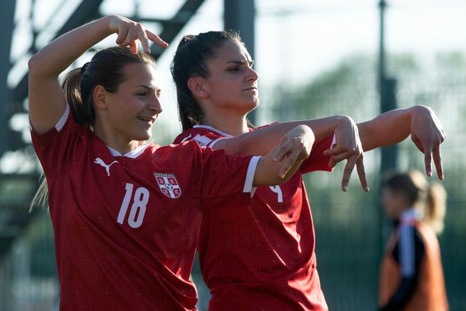 Ženska fudbalska reprezentacija Srbije, Srbija, Nemačka