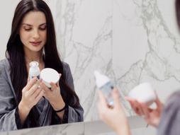 Kozmetički proizvodi, kozmetika, kreme, kupatilo