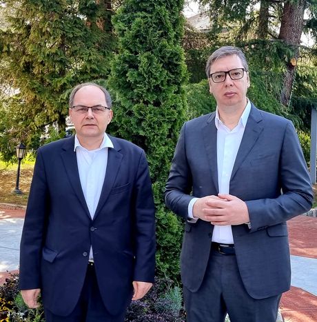Aleksandar Vučić, Smit Aleksandar Vučić, Smit