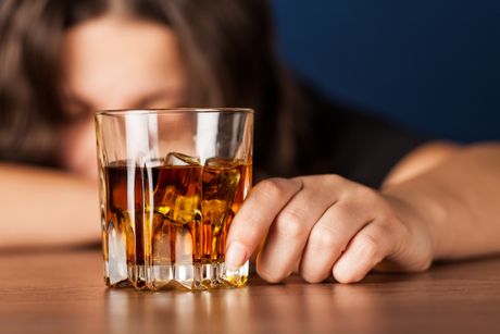 Alkoholizam kod žena, alkoholičarka