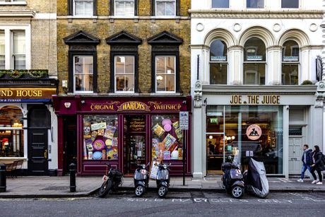 Prodavnica, London