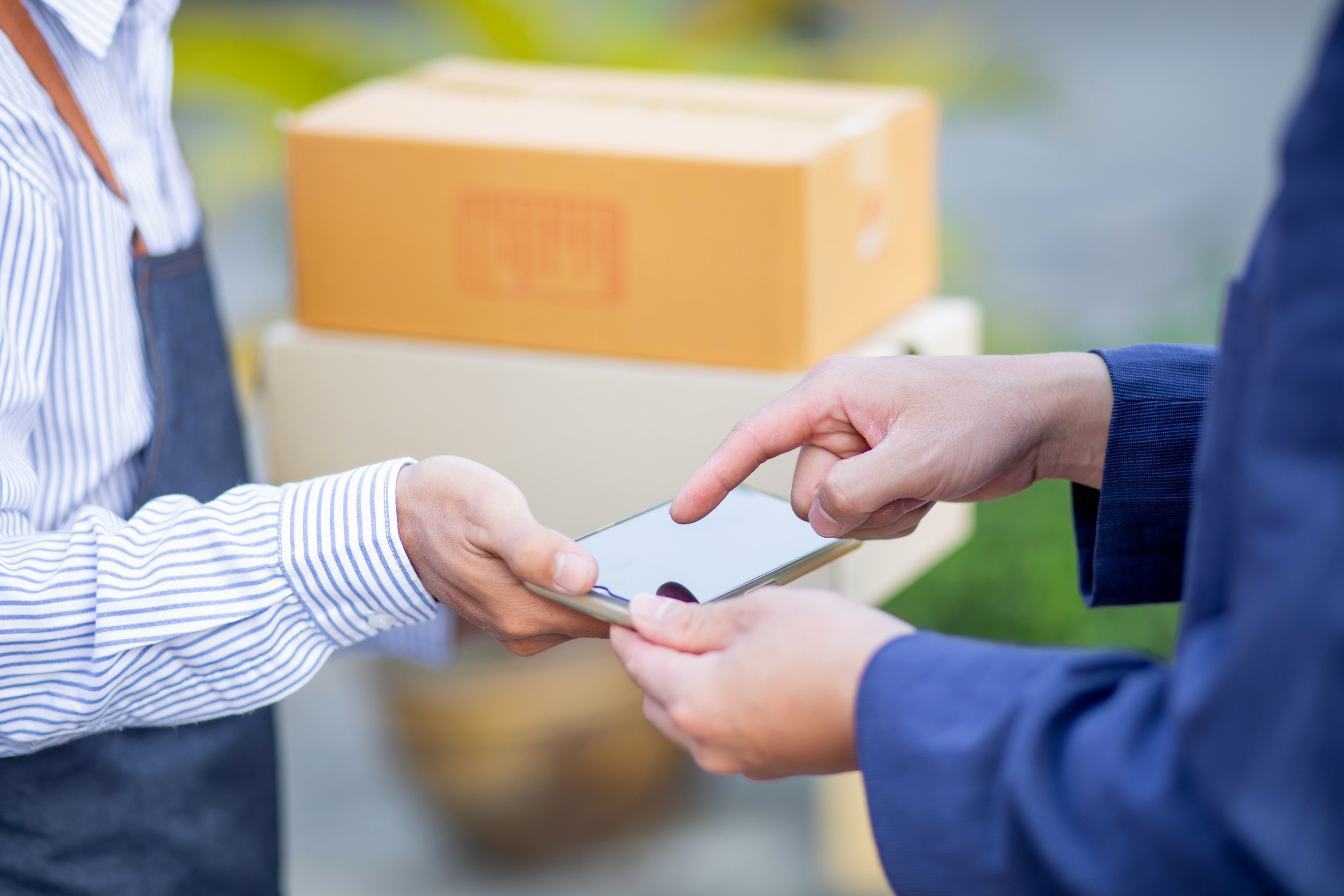 Uvedene NAPLATE carinske deklaracije u Pošti: Oglasio se Anđelković