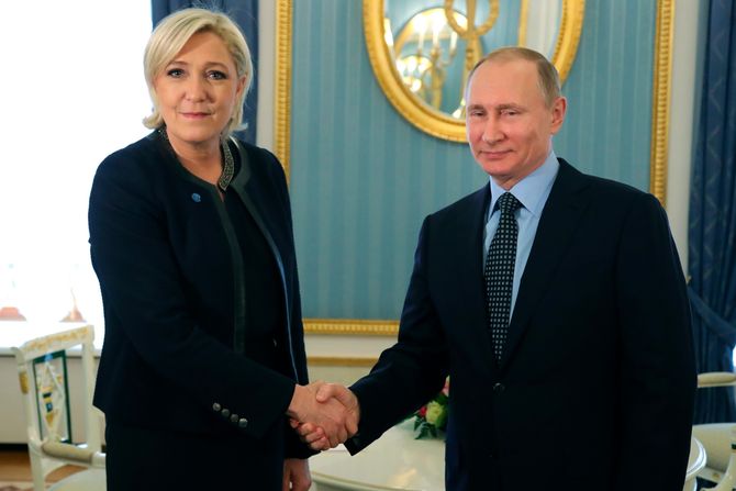 Marin Le Pen, Vladimir Putin