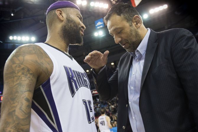 Vlade Divac, Demarkus Kazins