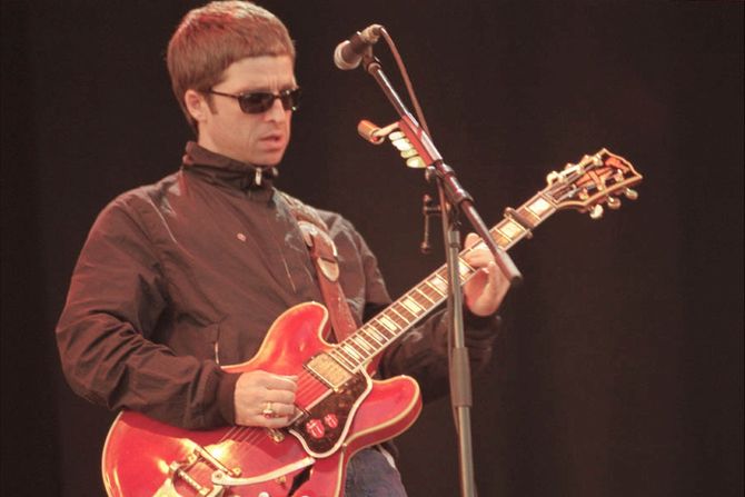 Noel Galager, gitara, Oasis Noel Galager, gitara, Oasis