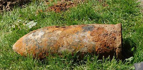 Bomba iz drugog svetskog pored škole, Loznica Bomba iz drugog svetskog pored škole, Loznica