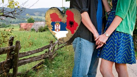 Albanka Srbin zaljubljeni par selo
