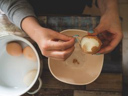 Ljuštenje jaja, kuvana jaja