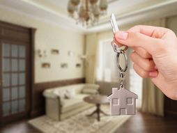 Stan kupovina ključevi od stana kuća kuće