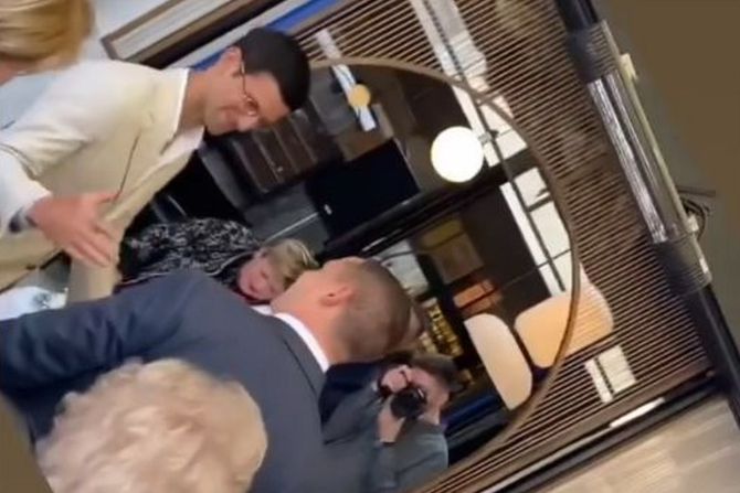 Detalji sa svadbe, Detalji sa svadbe,