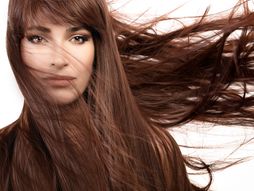 Frizura, nega kose, šiške, kosa