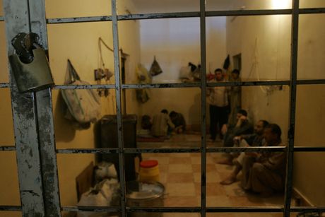 Zatvor u Iraku, irački zatvor