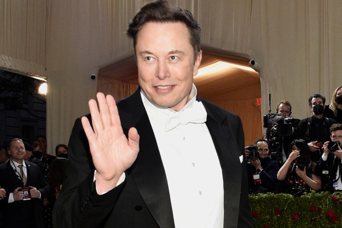 Ilon Mask, Elon Mask Ilon Mask, Elon Mask