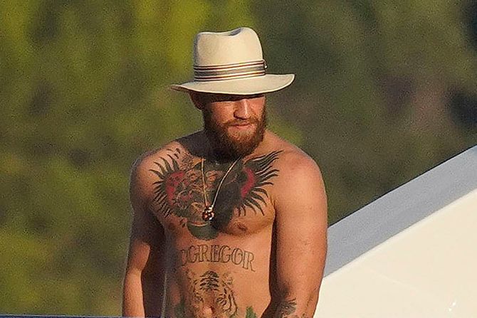 Konor Mekgregor Jahta Conor McGregors Lamborghini yacht Konor Mekgregor Jahta Conor McGregors Lamborghini yacht
