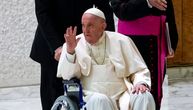 Papa Franja ima simptome slične gripu: Saopšteno šta je pokazao skener pluća