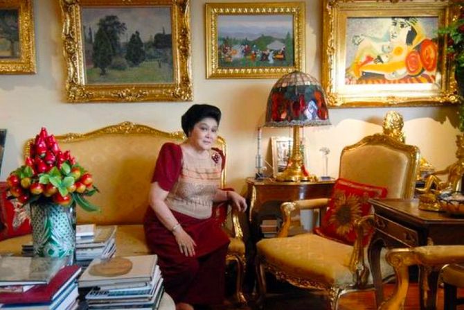 Imelda Marcos, Pikaso