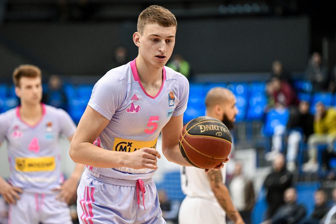 Nikola Jović Nikola Jović