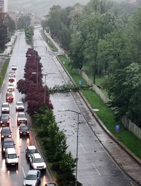 Olujno nevreme kiša Zenica Olujno nevreme kiša Zenica