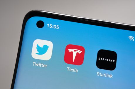 Twitter, Tesla and Starlink apps