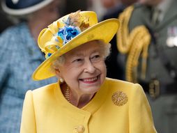 Kraljica Elizabeta poseta stanici