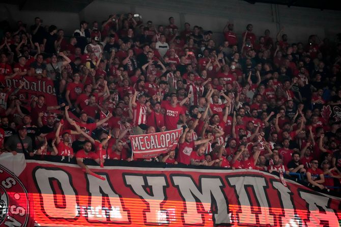 KK Olimpijakos, KK Efes KK Olimpijakos, KK Efes
