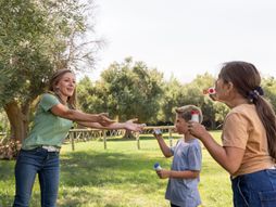 Mama sa decom porodica